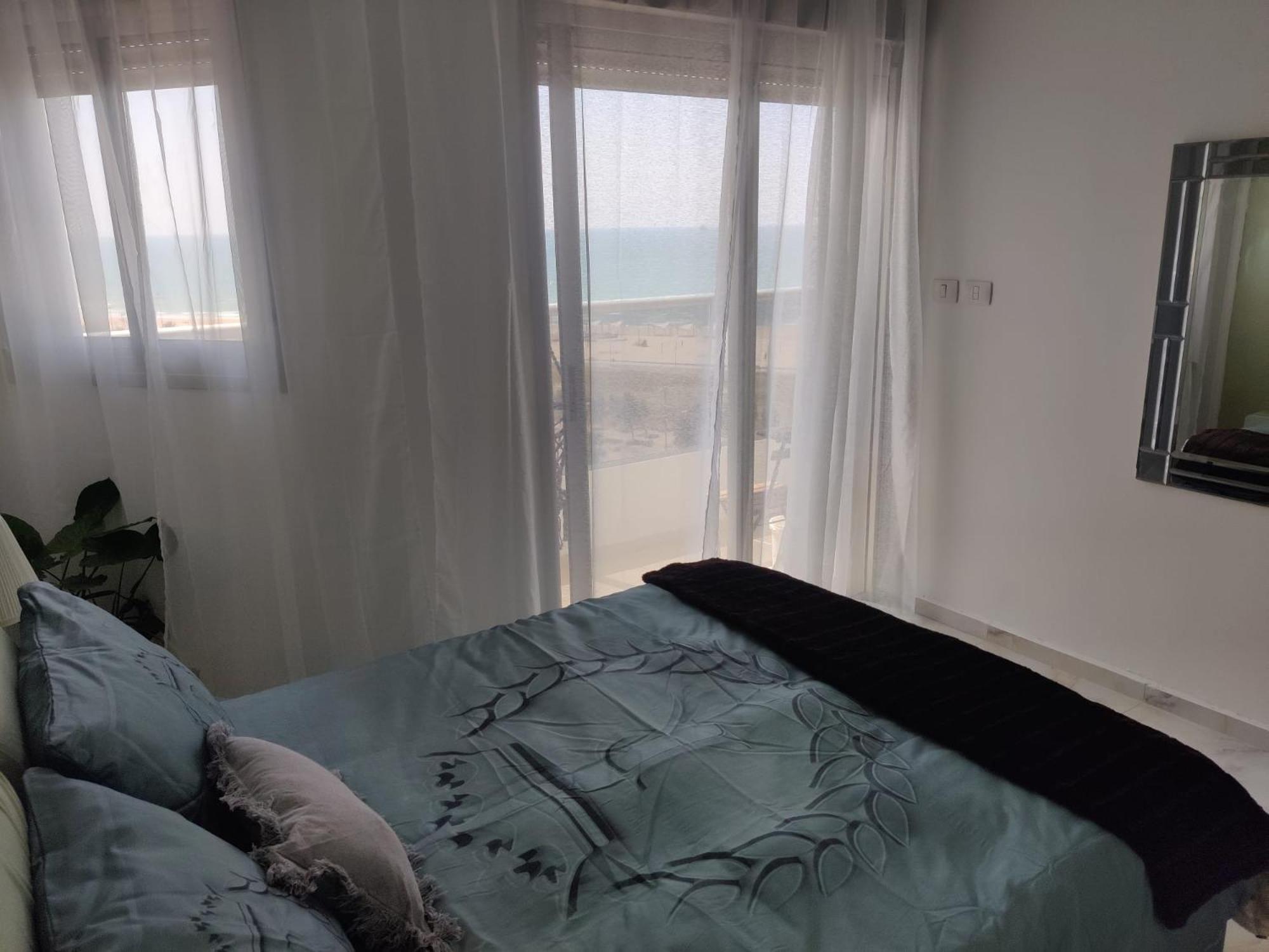 סוויטת פאר מול הים Appartement Asjdod Buitenkant foto