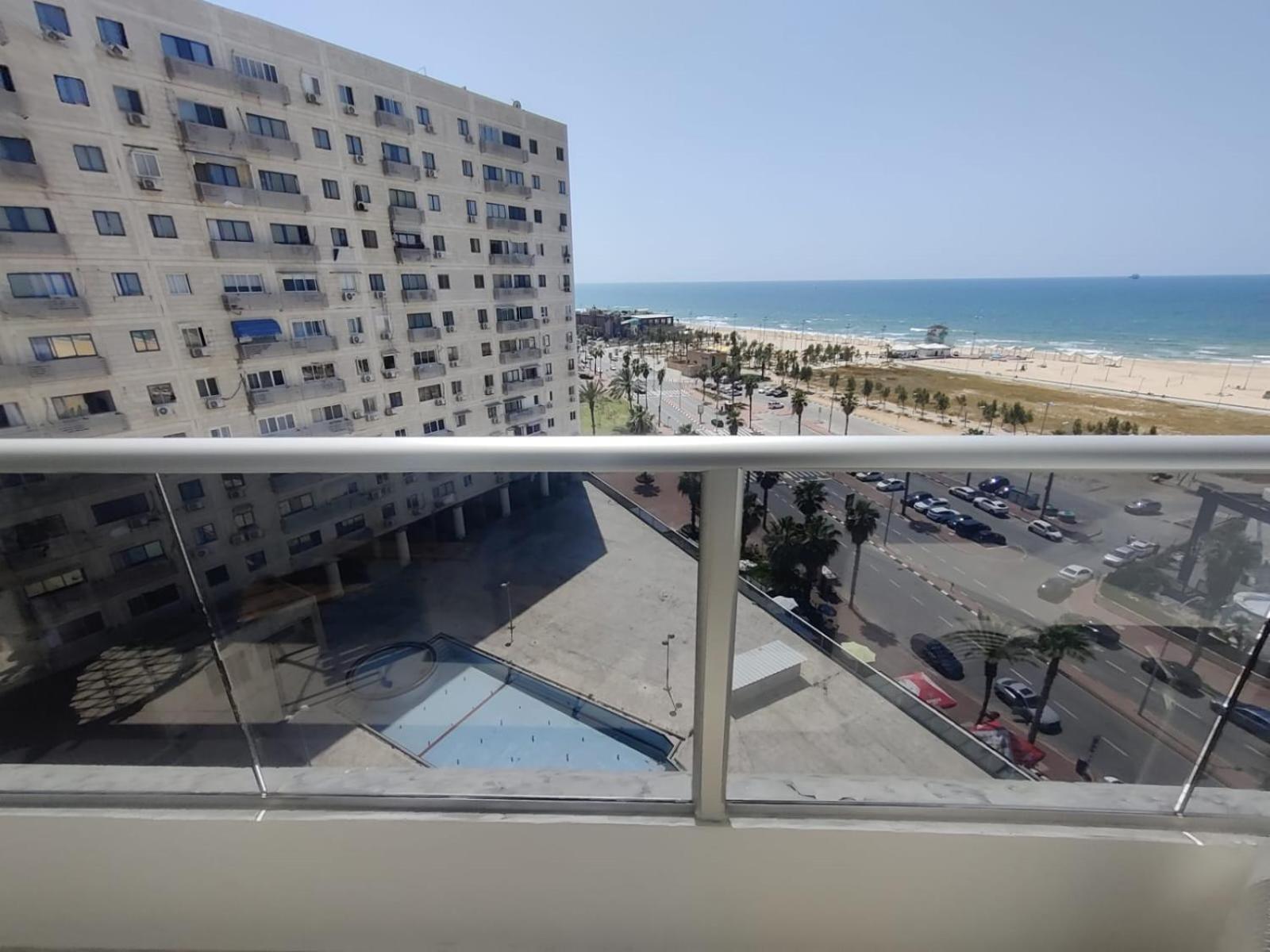 סוויטת פאר מול הים Appartement Asjdod Buitenkant foto